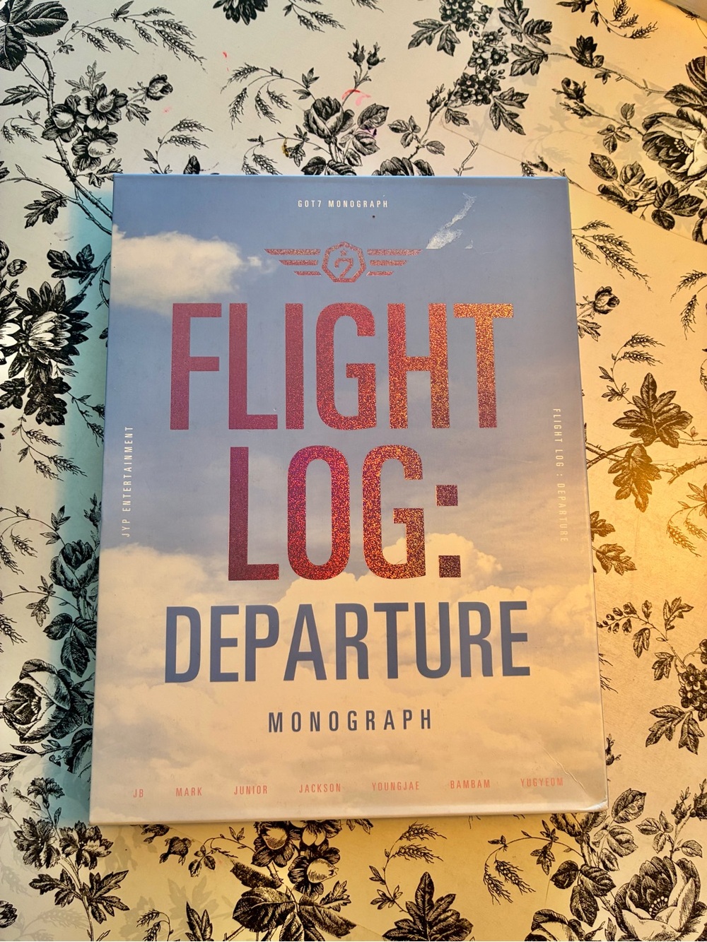 GOT7 💕 FLIGHT LOG: DEPARTURE Monograph - Pastel Blue & Pink Album